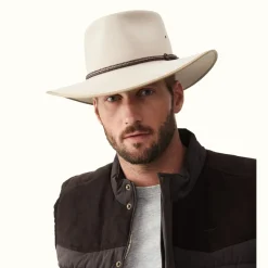 R.M. Williams Akubra Cattleman Hat Sand Outlet