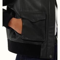R.M. Williams Lynwood Bomber Black Store