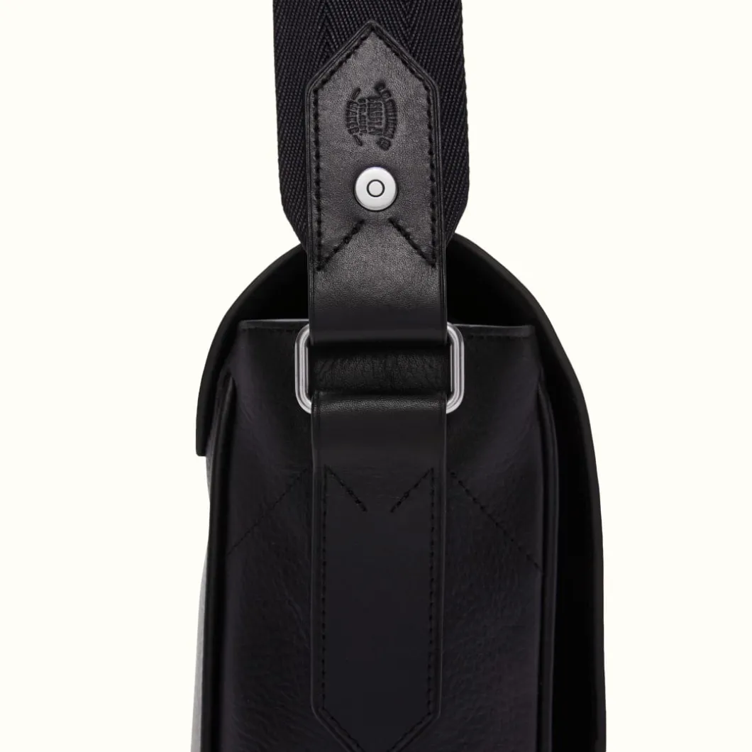 R.M. Williams R.M.Williams Messenger Bag Black Outlet